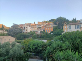 Studio Bormes Village